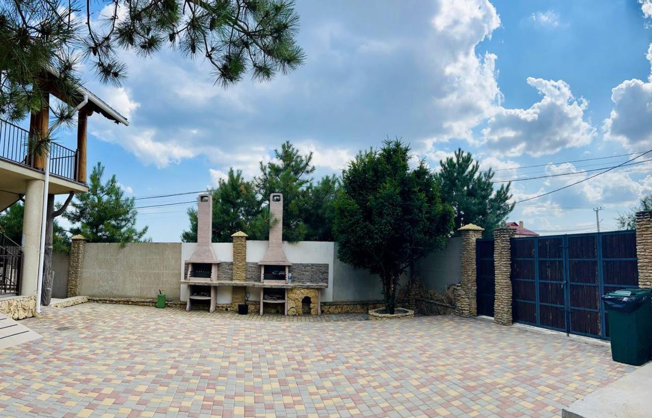 More Nadezhd Sanzhiyka Exterior foto