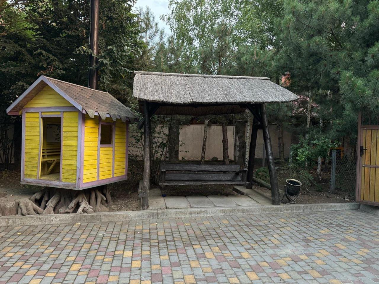 More Nadezhd Sanzhiyka Exterior foto